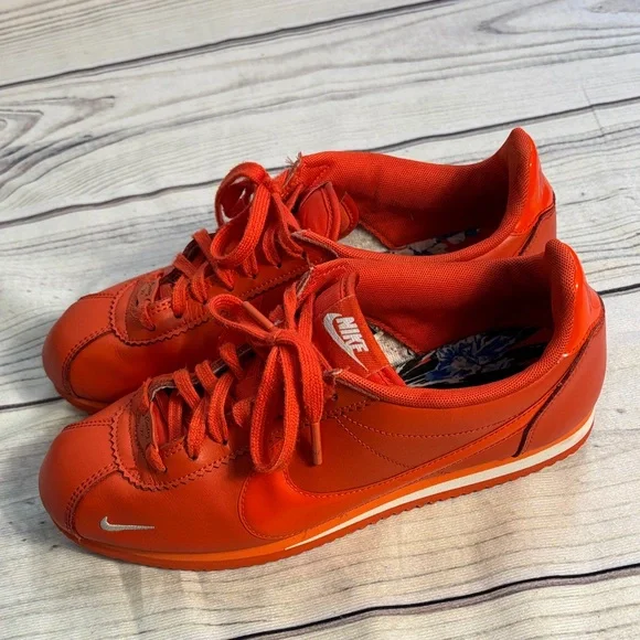 Nike Cortez Sneakers Retro Orange VTG Style Size 9 Women’s Tennis Shoes - Picture 4 of 16